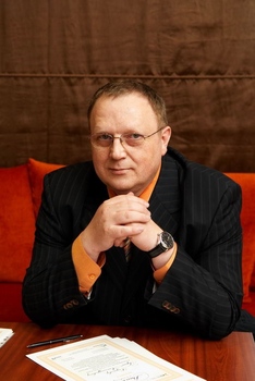Kkonstantin Harskiy.jpg Kkonstantin Harskiy.jpg